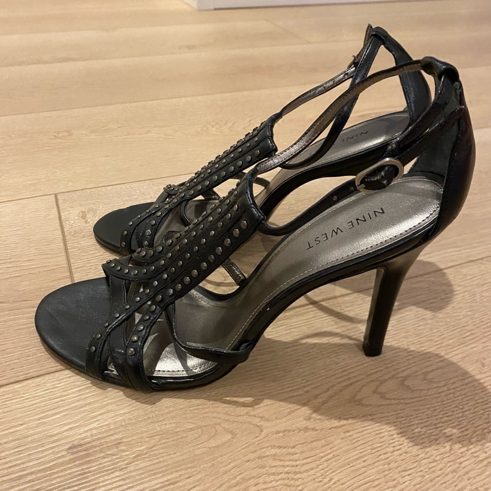 Retro Nine West Studded Heals, Size 7.5